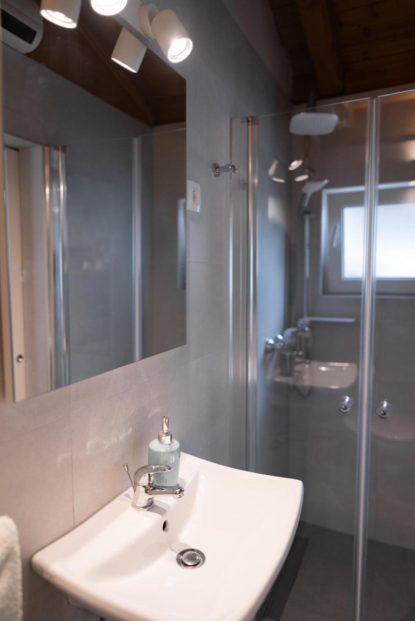 New Cosy Apartments With Private Parking Opatija Dış mekan fotoğraf